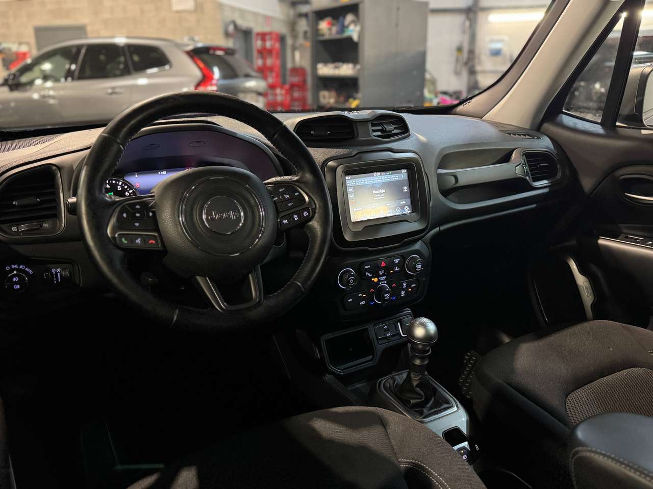Jeep Renegade 1.0 T3 Limited — foto 8 van 17