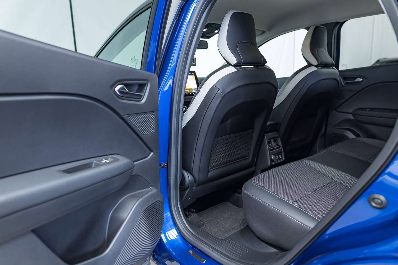 Renault Captur E-TECH HYBRID|GARANTIE|CAMERA|LANE ASSIST|CRUISE CONTROL| ZETELVERW.|APPLE CAR PLAY|ANDROID AUTO| — foto 13 van 25