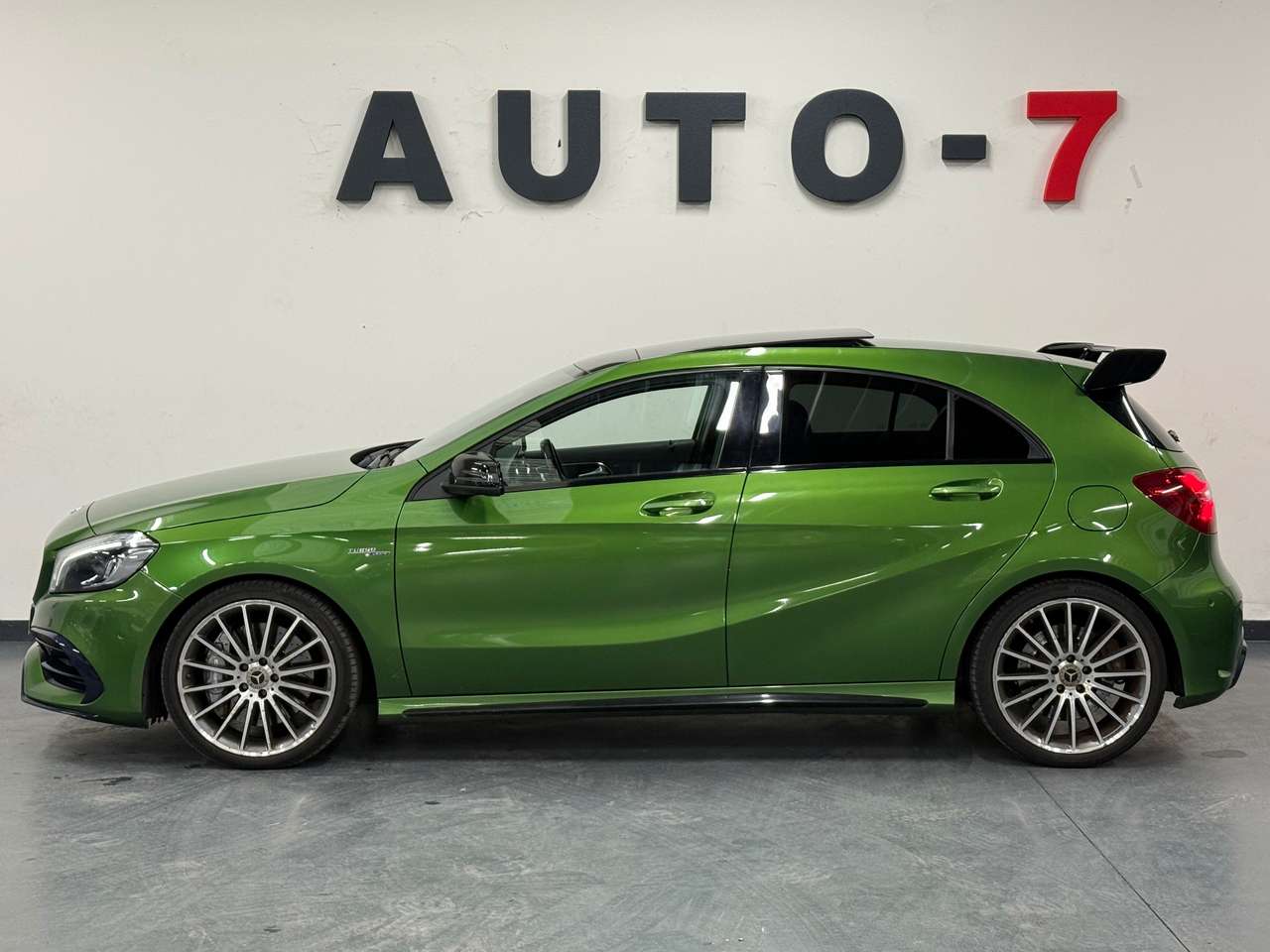 Mercedes-Benz A 45 AMG 4-Matic Face-lift Performance 2017 — foto 3 van 23