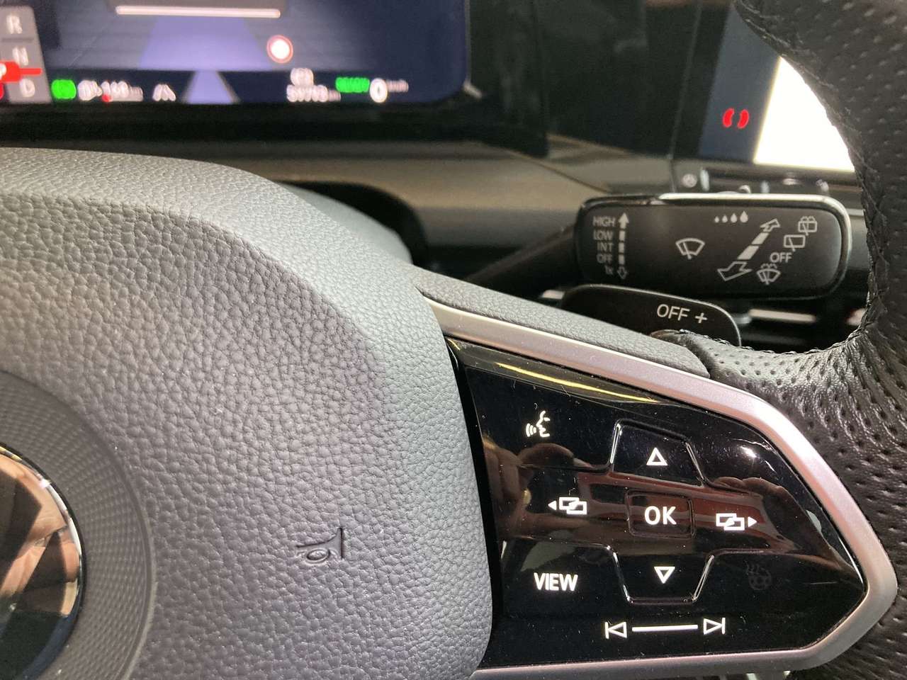 Volkswagen Golf GTE GTE PLUG-IN HYBRD AUTOMAAT+PANO DAK — foto 17 van 20