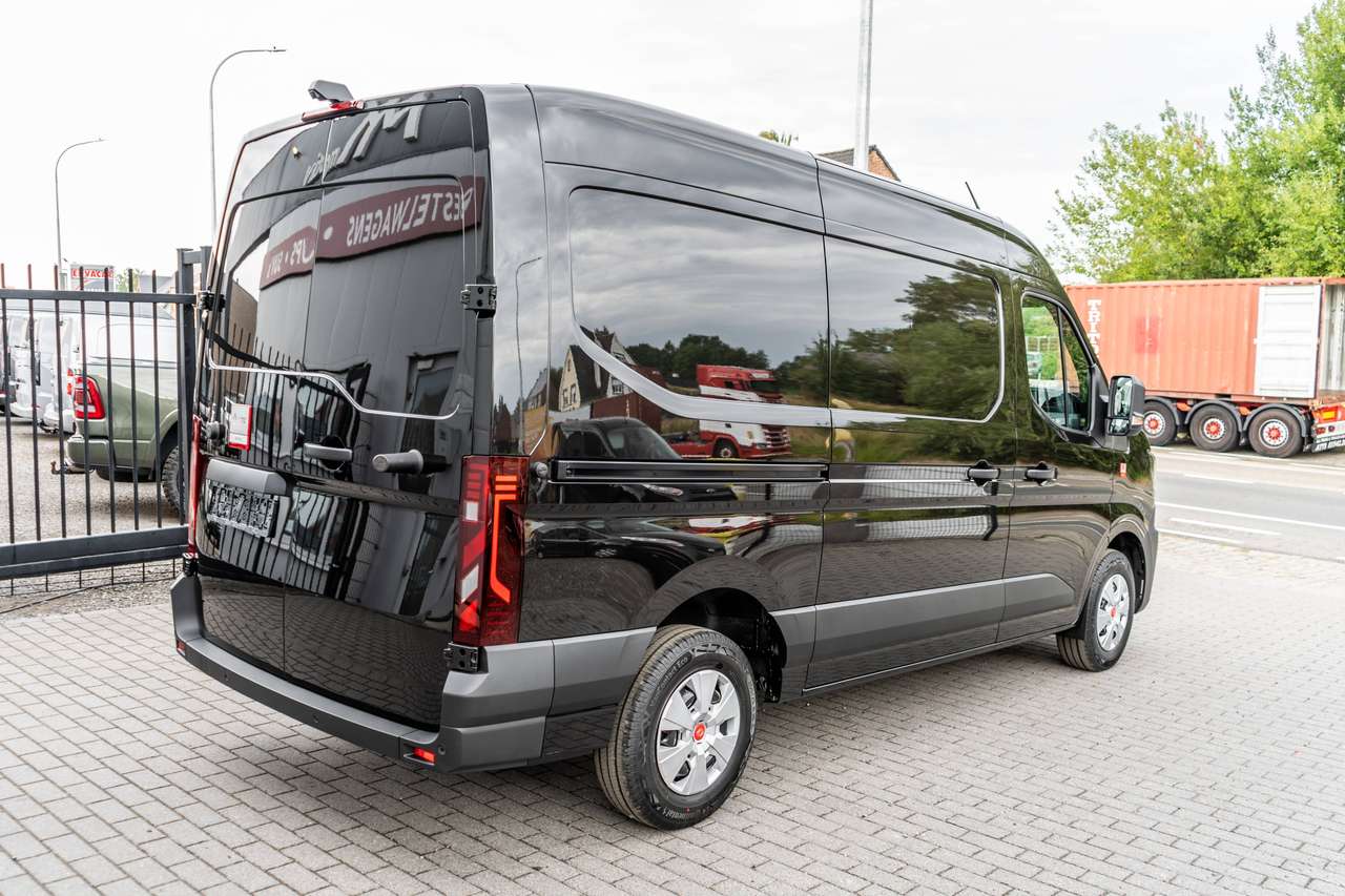 Renault Master 2.0dCi L2H2 - Automaat - Navigatie - 34.700excl — foto 3 van 17