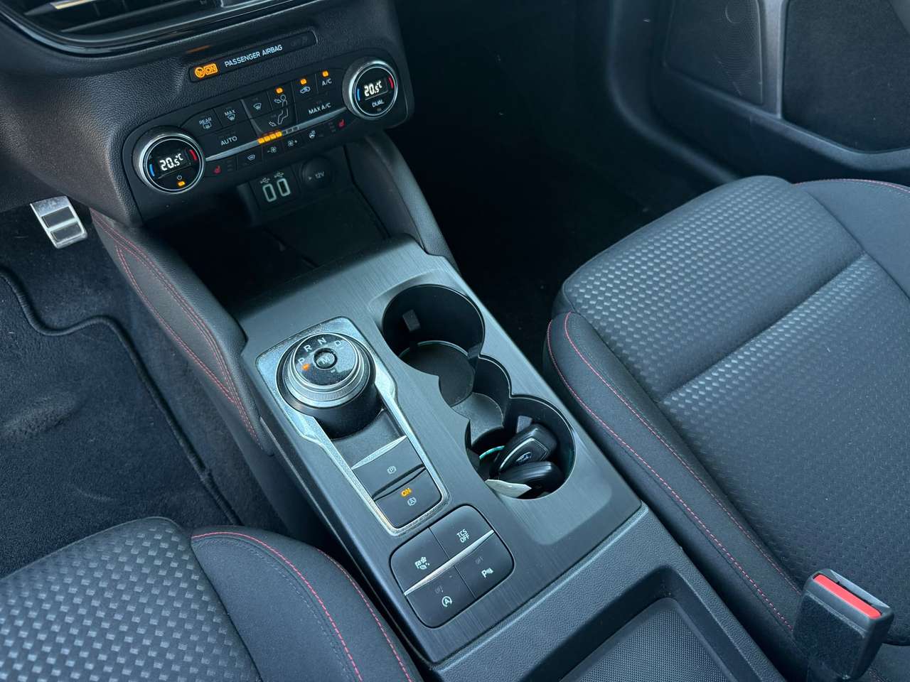Ford Focus 1.0 EcoBoost ST-Line AUTOMATIC — foto 15 van 17