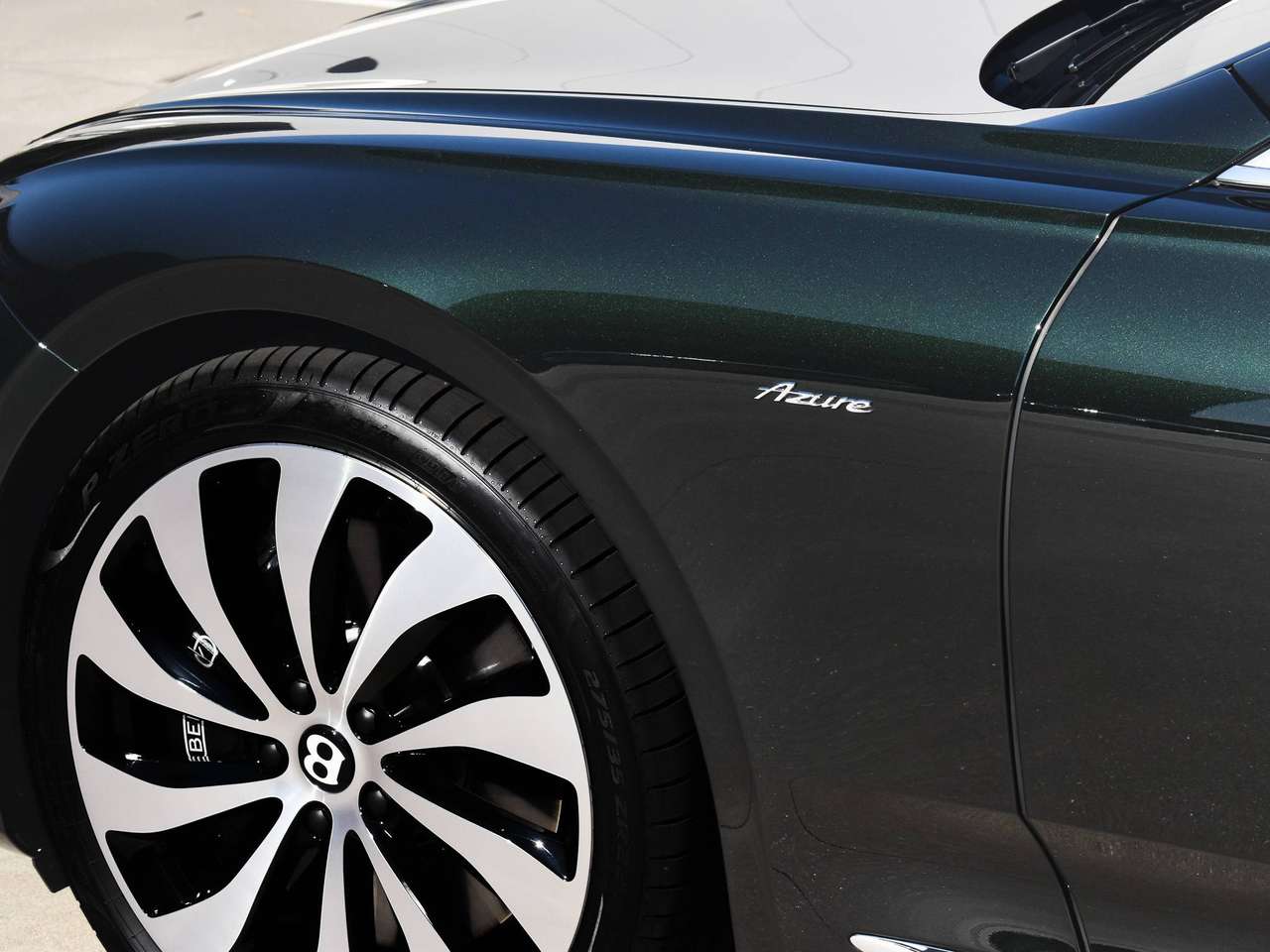 Bentley Continental GT 4.0 V8 PHEV | AZURE SPEC. | 550km/ NIEUW — foto 16 van 25