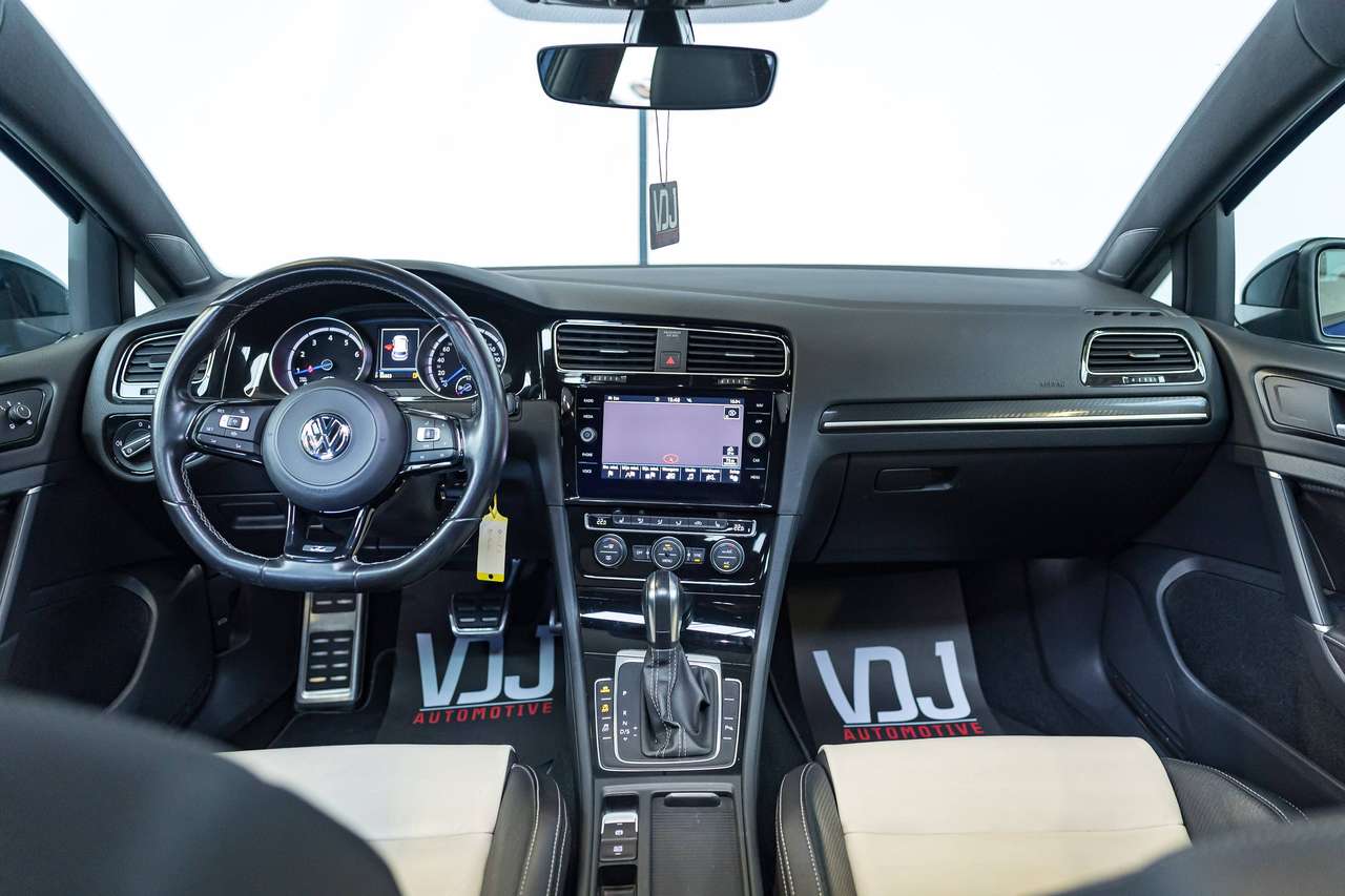 Volkswagen Golf R GARANTIE|4MOTION|PANO|KEYLESS|ACC|ZETELVERW.| — foto 14 van 25