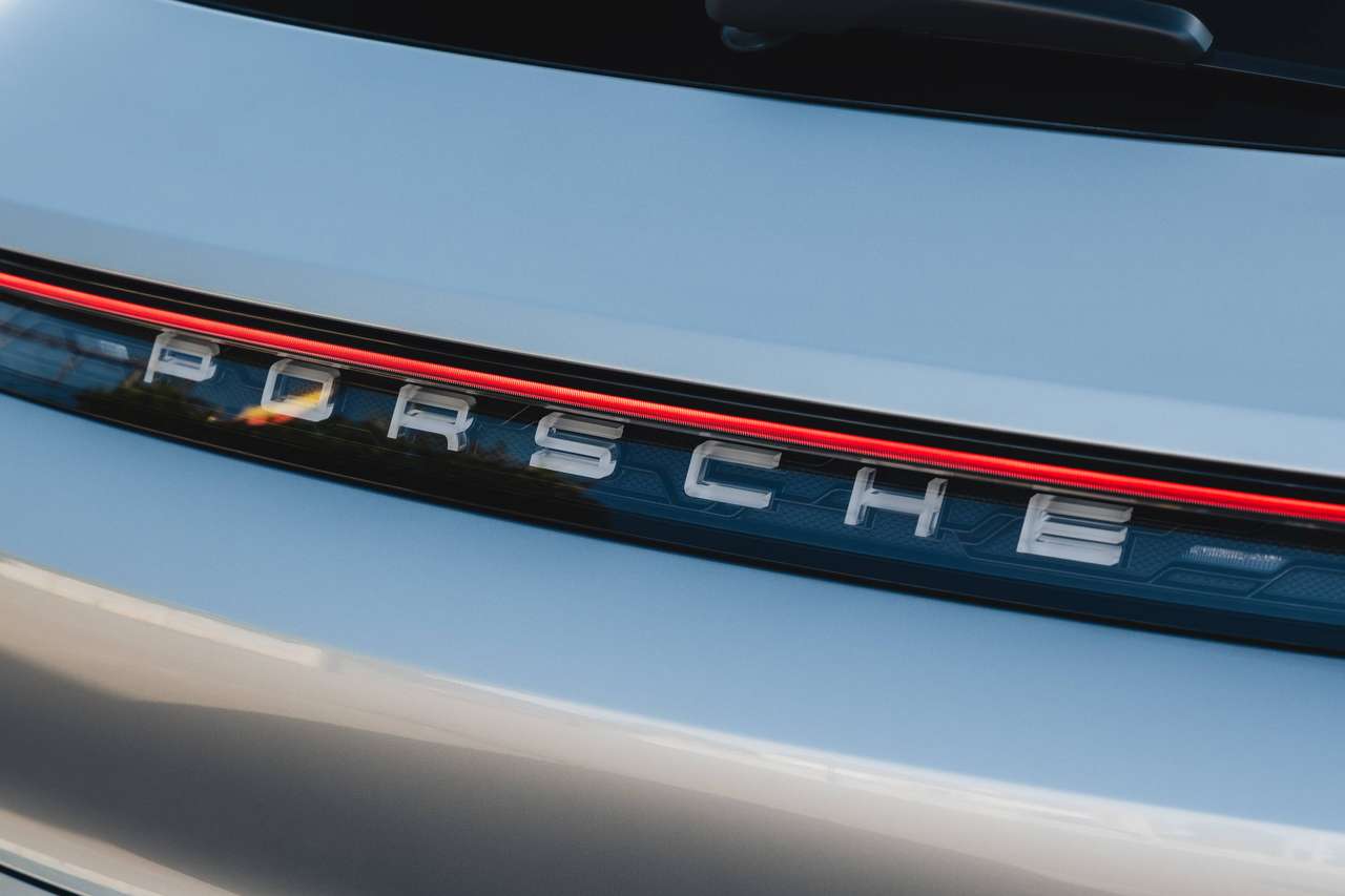 Porsche Taycan 4S Cross Turismo 93.4kWh Performance Battery Plus - 1st. Hand - Porsche History — foto 7 van 25