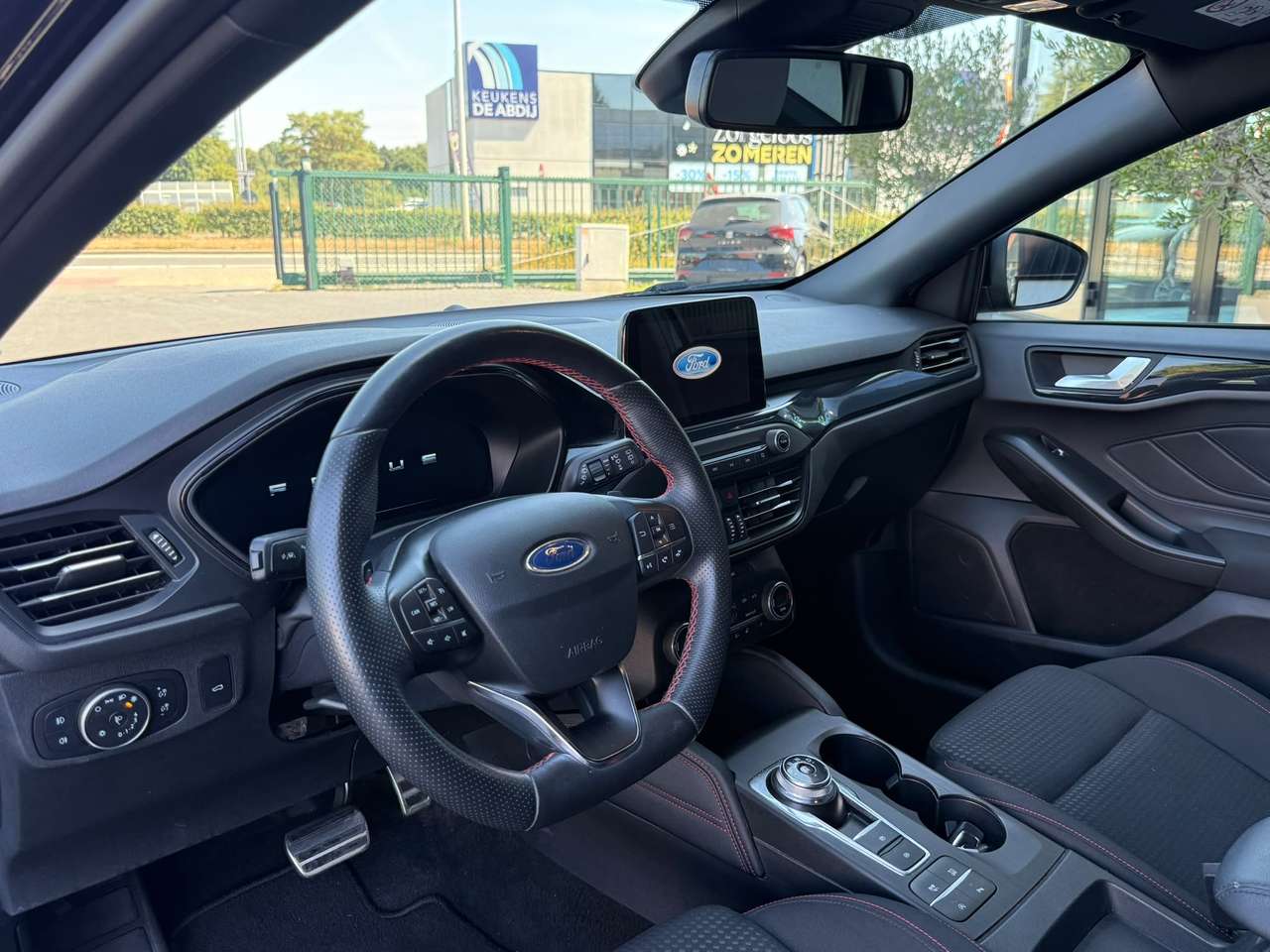 Ford Focus 1.0 EcoBoost ST-Line AUTOMATIC — foto 7 van 17
