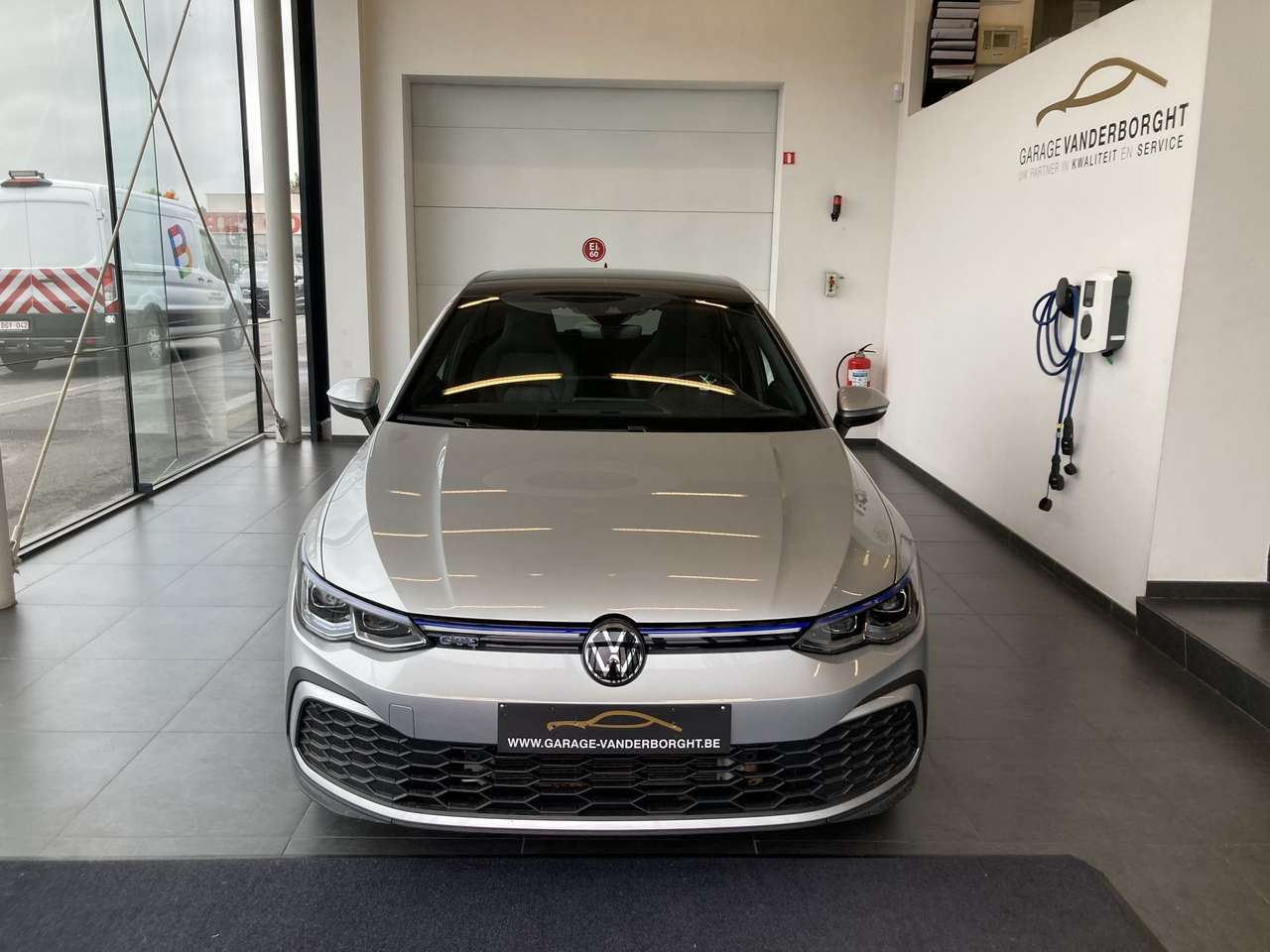Volkswagen Golf GTE GTE PLUG-IN HYBRD AUTOMAAT+PANO DAK — foto 2 van 20