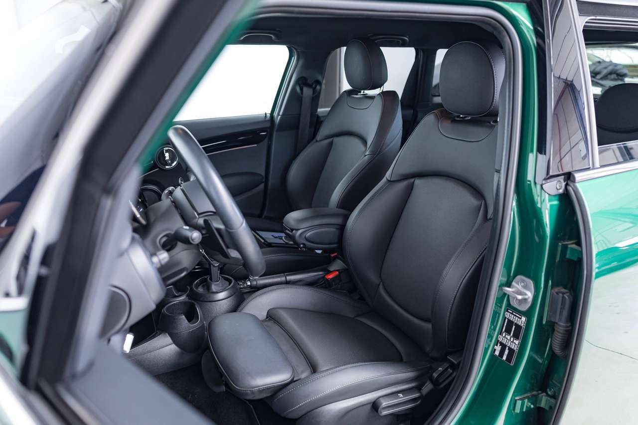 MINI Cooper S GARANTIE|SFEERVERL.|ZETELVERW.|KEYLESS|CAMERA|ACC| — foto 21 van 25