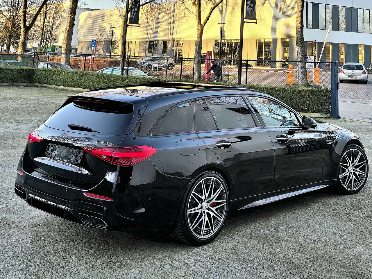 Mercedes-Benz C 63 AMG C Break AMG 63 S E 4-Matic Performance Night Ed. — foto 2 van 25