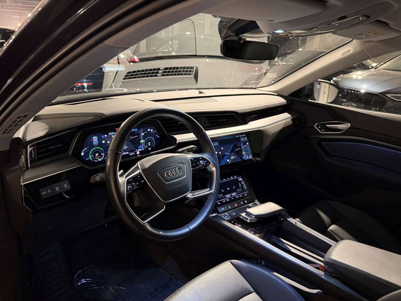 Audi Q8 e-tron SOLD BIJ GARAGE VRIENS YVES BV!!!! — foto 5 van 23