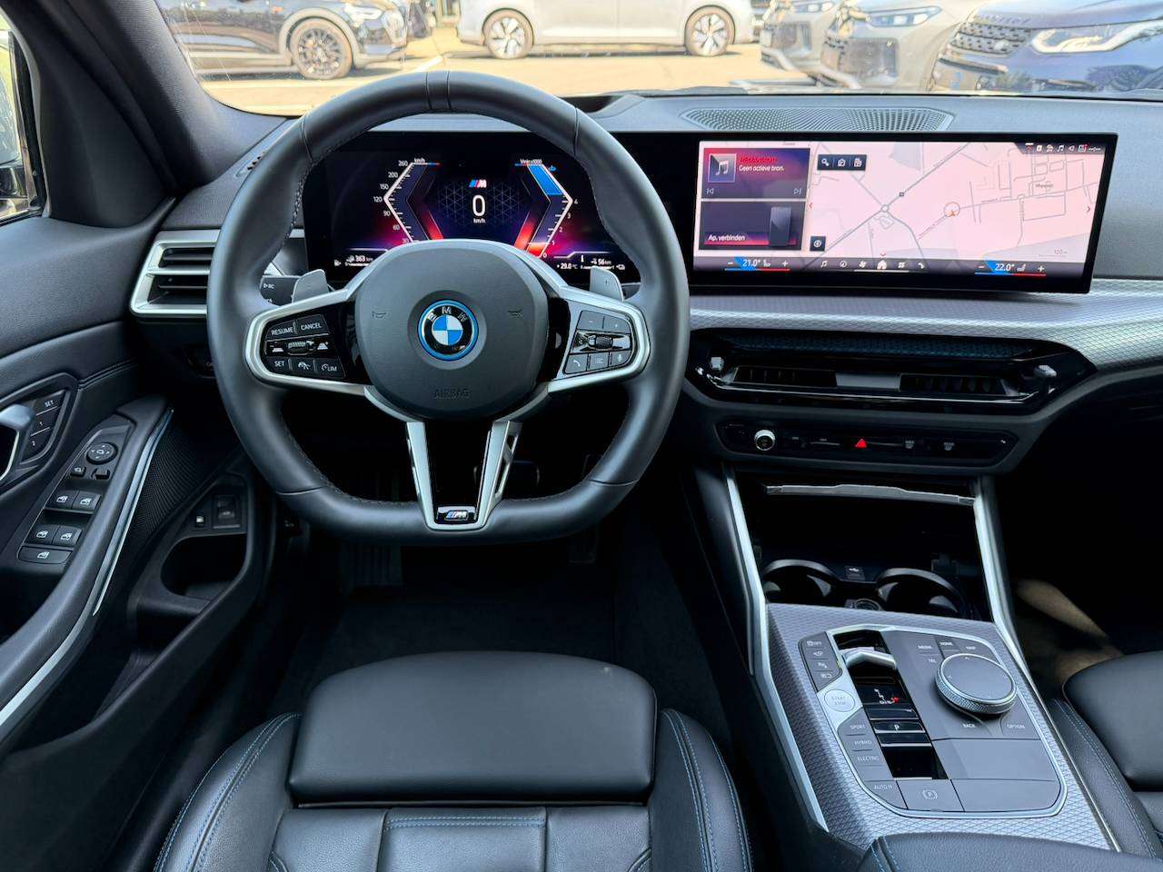 BMW 330 PHEV M-SPORT HEAD-UP LASER MEMORY SEATS CARPLAY ACC — foto 7 van 25