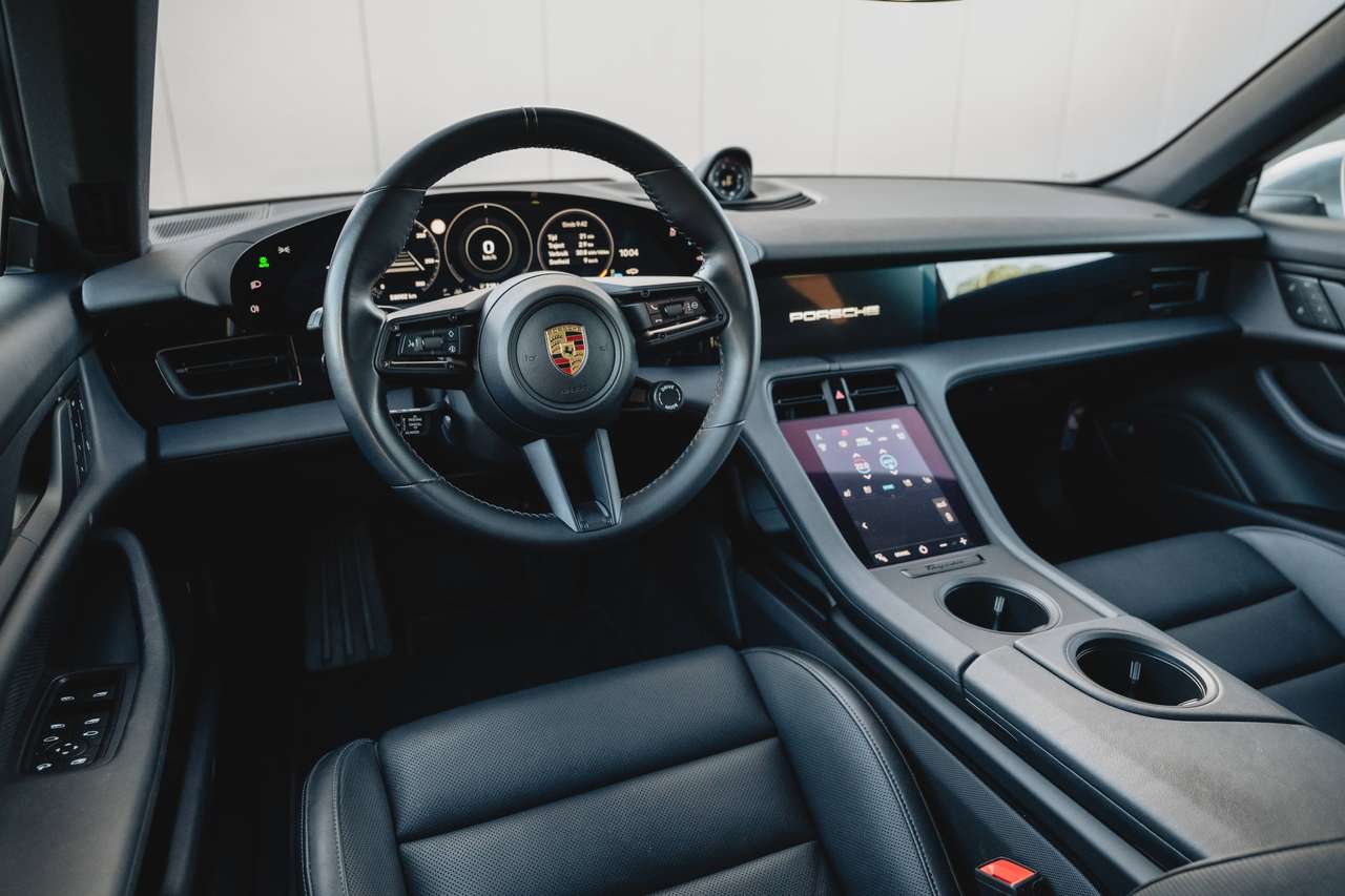 Porsche Taycan 4S Cross Turismo 93.4kWh Performance Battery Plus - 1st. Hand - Porsche History — foto 15 van 25