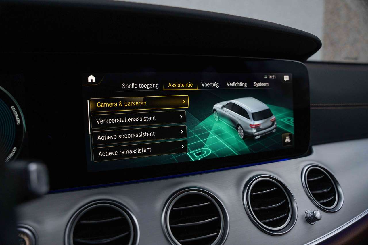 Mercedes-Benz E 300 de T AMG/PANO/MULTIBEAM/HUD/BURMESTER/NAPPA/360° — foto 23 van 25