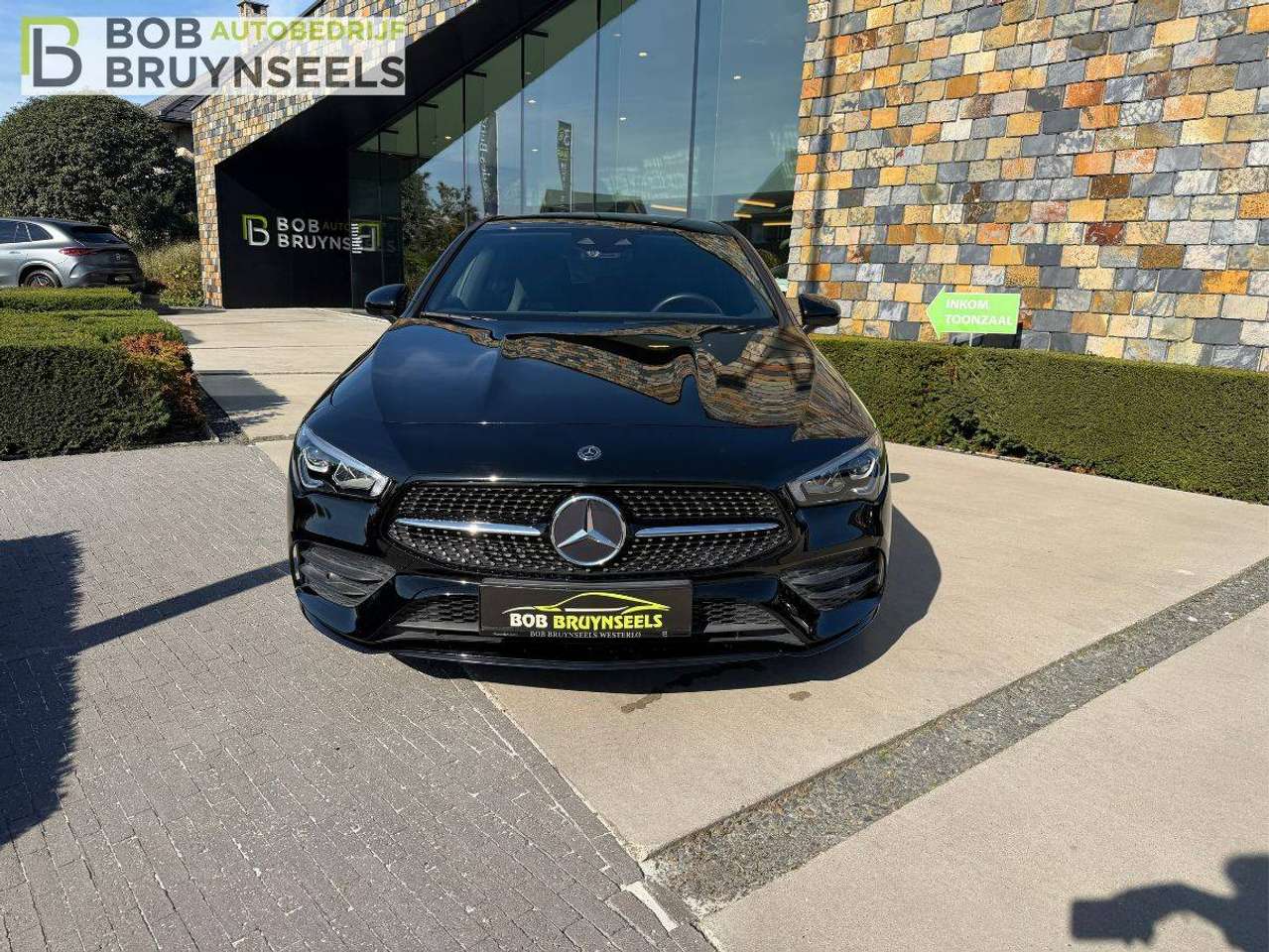 Mercedes-Benz CLA 180 | AMG line | Nightpakket | Camera | Sfeerverlichting | Sound System — foto 2 van 25