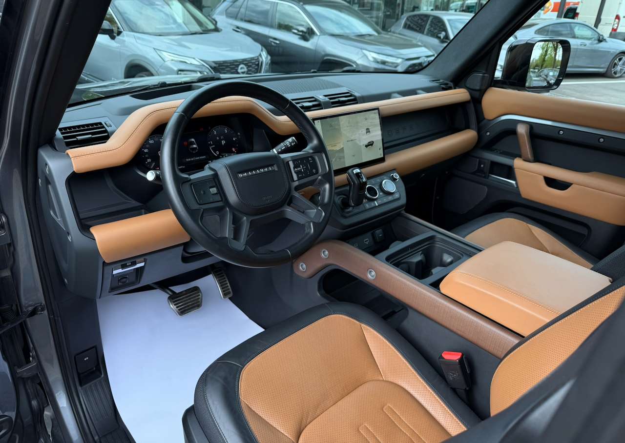 Land Rover Defender D300 KAHN PANO MERIDIAN 360°CAM VERWAMD EN GEVENTILEERD LEDER — foto 4 van 20