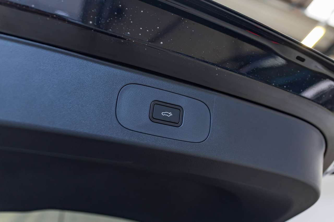 Geely Starray EM-i MAX+|136KM ELEK.BEREIK|8-JAAR-GARANTIE|PANO|MASSAGE|HEAD-UP|PREMIUM-SOUND|360°|KEYLESS|ZETELKOEL.|ZETELVERW. (v/a)| — foto 15 van 25
