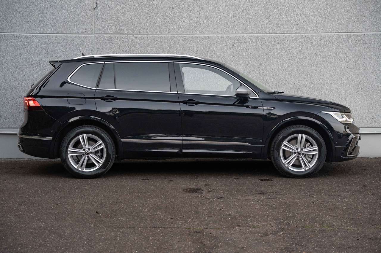 Volkswagen Tiguan Allspace 2.0 TSI 4M R-Line LED/VIRTUAL/ACC/360°/TREKHAAK — foto 9 van 25