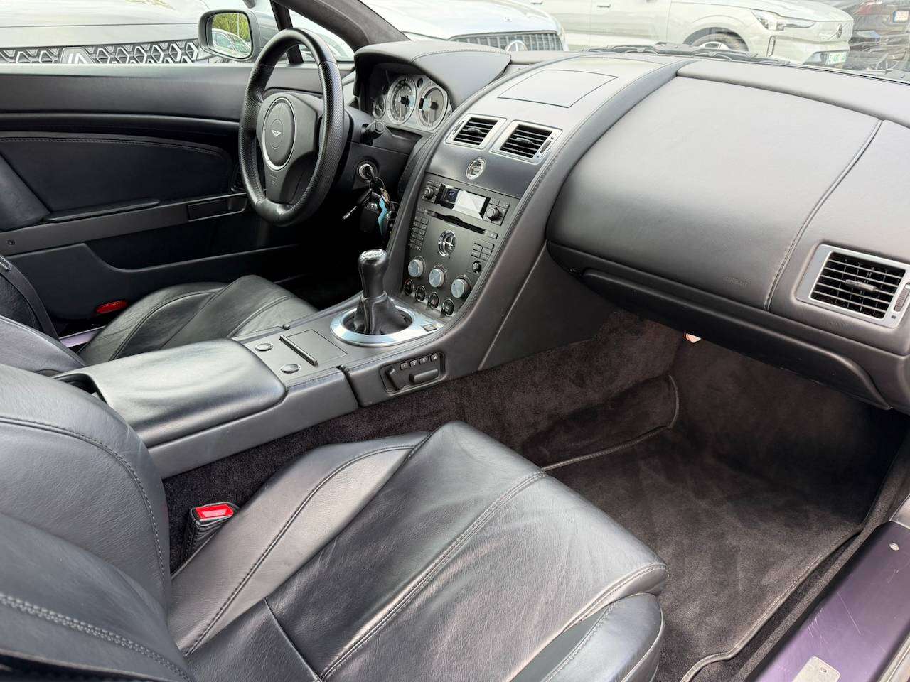 Aston Martin V8 Vantage 4.3i COMPLETE HISTORY — foto 5 van 12