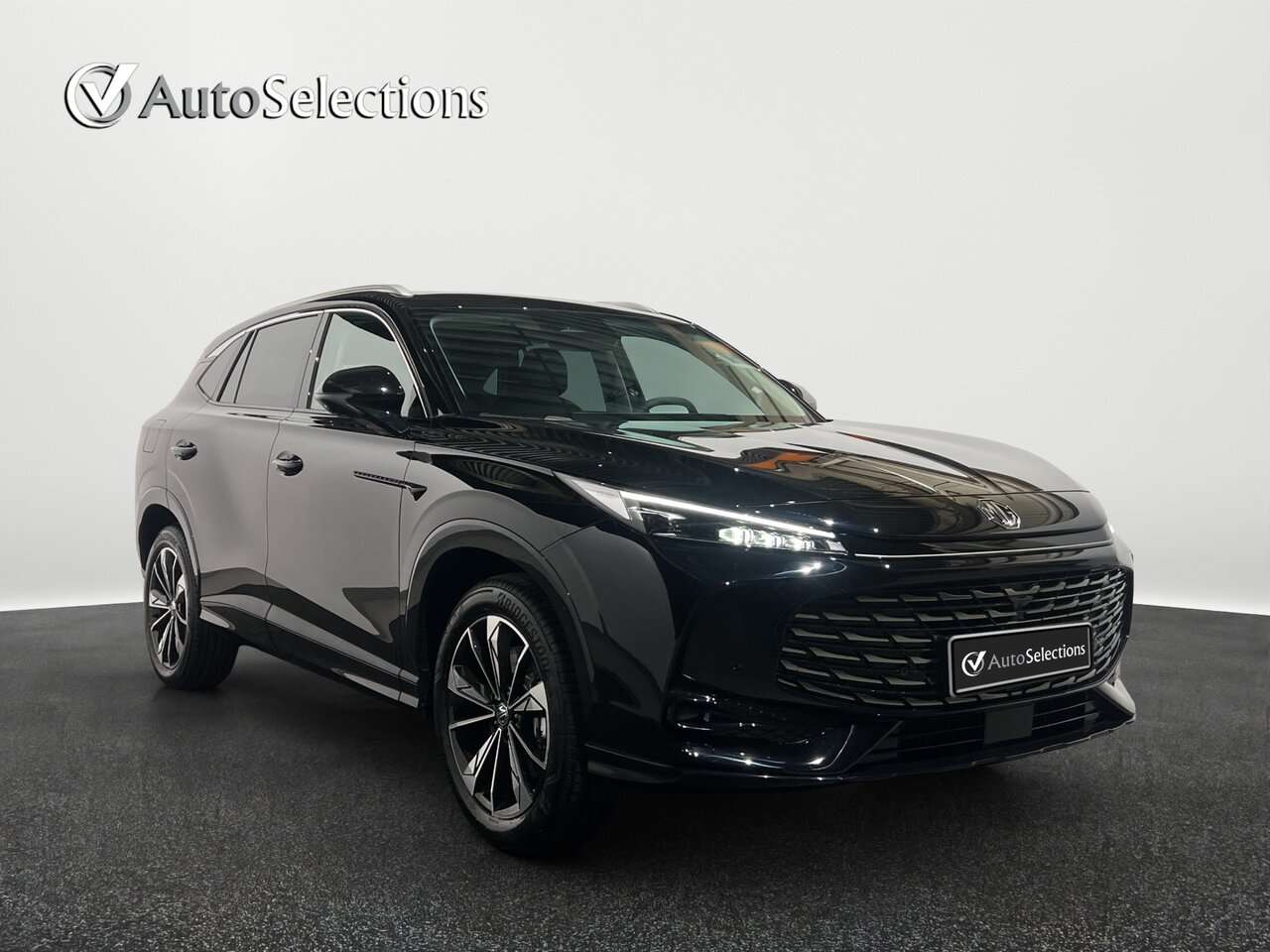 MG HS Hybrid+ 1.5 LEDER/NAVI/LED / 360° — foto 2 van 24