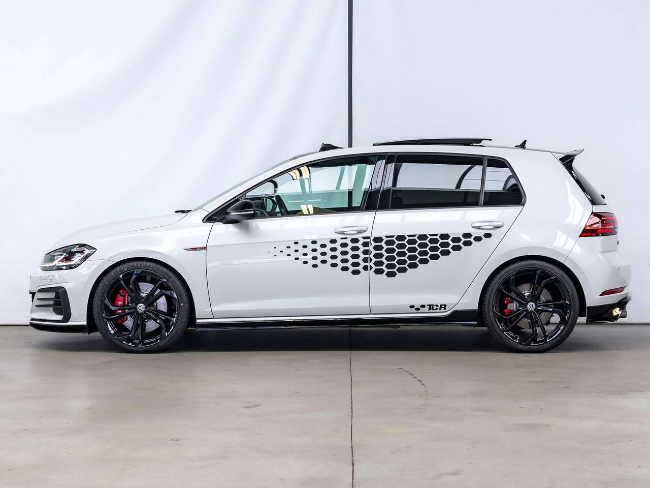Volkswagen Golf GTI TCR|PANO|ALCANTARA|CAMERA|KEYLESS|ACC|LA|ZETELVERW.|GARANTIE| — foto 3 van 25