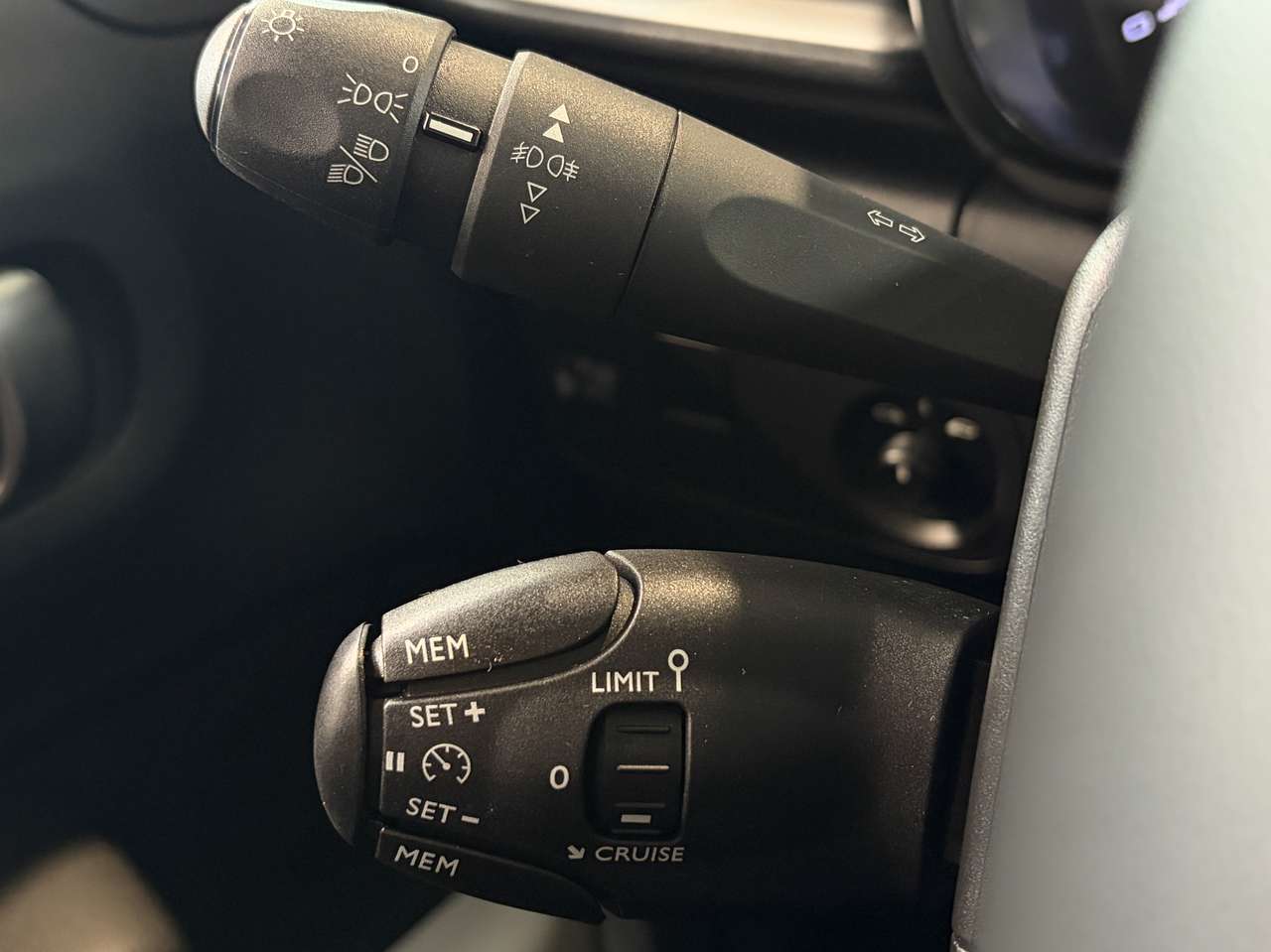 Citroen C3 1.2 Feel S Navigatie / Apple Carpay / DAB — foto 9 van 15