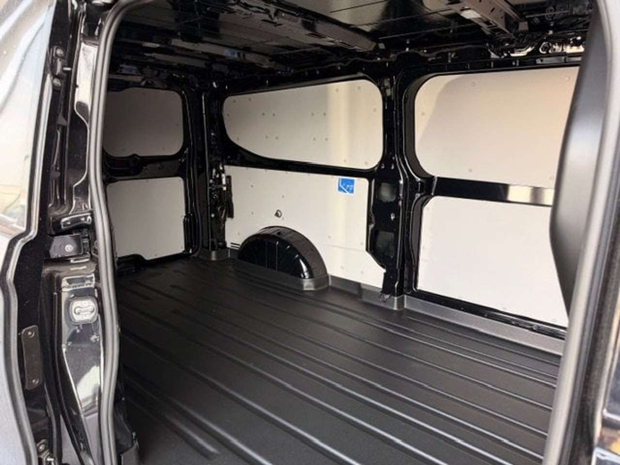 Ford Transit Custom SPORT L2 170PK AUTO+5J WAARBORG NIEUW 39600+BTW — foto 9 van 19