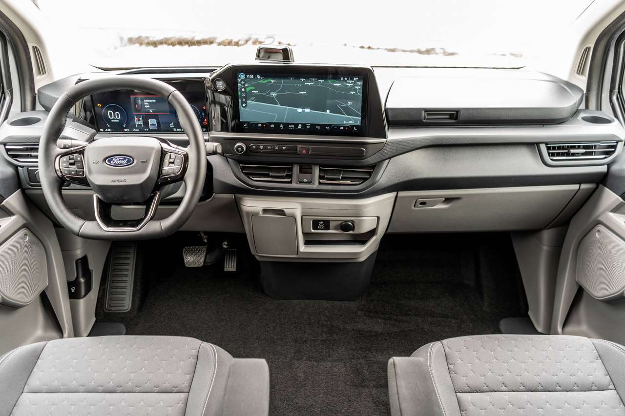 Ford Transit Custom 2.0TDCi Limited L2 5pl. - Trekhaak / 360° camera - 5j Warranty - 42.000ex — foto 10 van 20