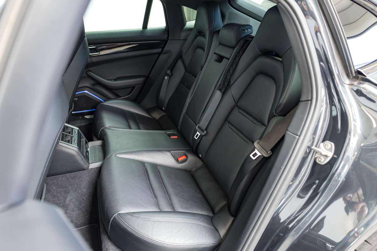 Porsche Panamera 4S SPORT TURISMO|BOSE-SOUNDSYSTEM|360°|PANO|SOFT-CLOSE|HEATEDSEATS FRONT&REAR|ACC|LA| — foto 16 van 25