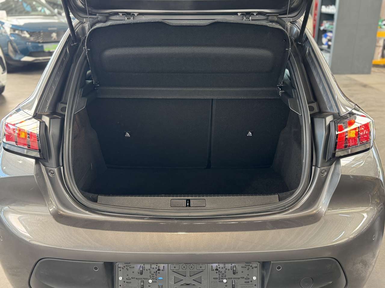 Peugeot 208 1.2i PureTech Style — foto 5 van 16