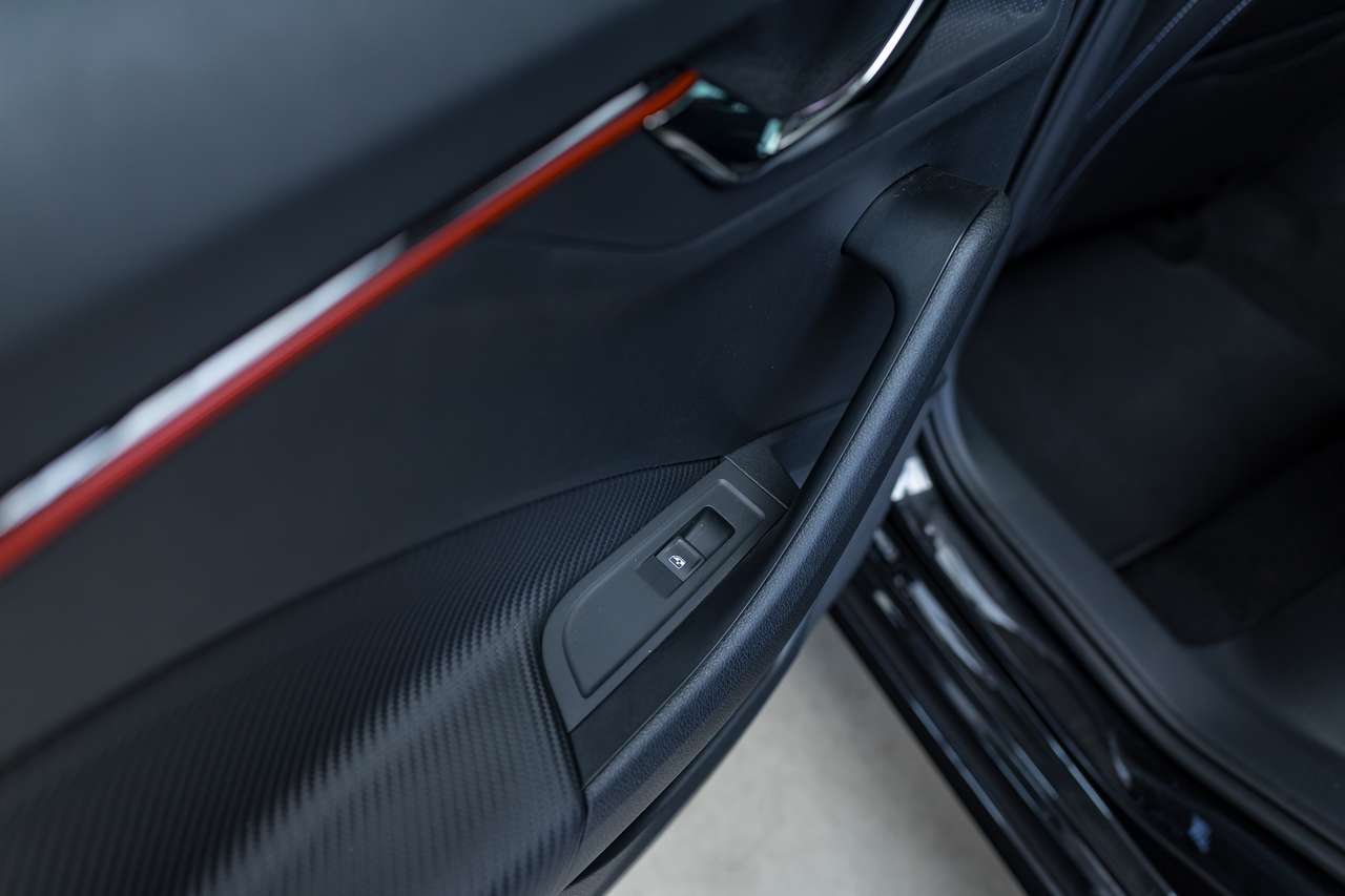 Skoda Kamiq MONTE CARLO|2J-GARANTIE|PANO|ACC|LA|HEATEDSEATS| — foto 14 van 25