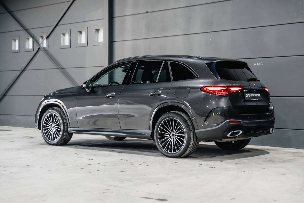 Mercedes-Benz GLC 300 (2023) — foto 7