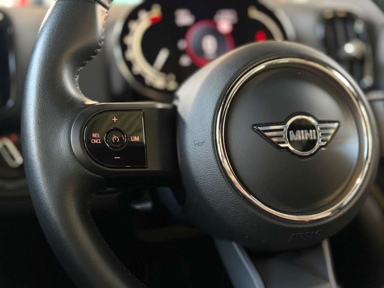 MINI One Countryman 'Northwood Edition' met open dak! — foto 16 van 19