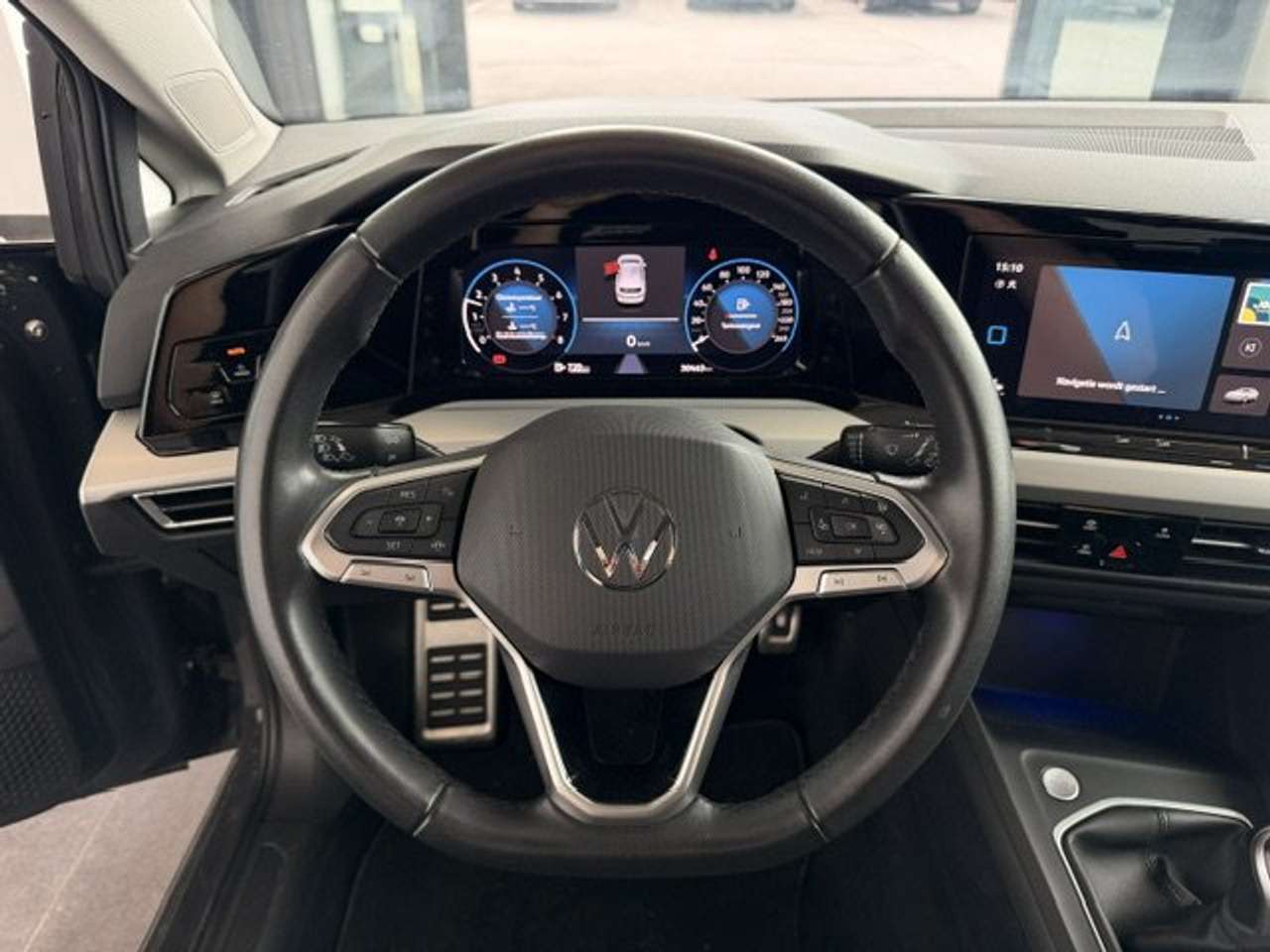 Volkswagen Golf MOVE 1.0 TSI  30000KM!!! — foto 12 van 23