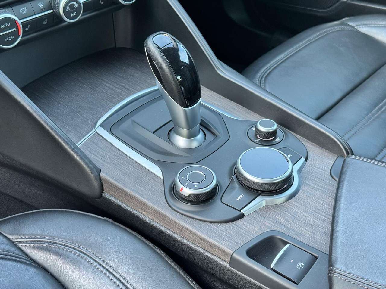 Alfa Romeo Giulia Giulia 2.0 T Super — foto 6 van 12