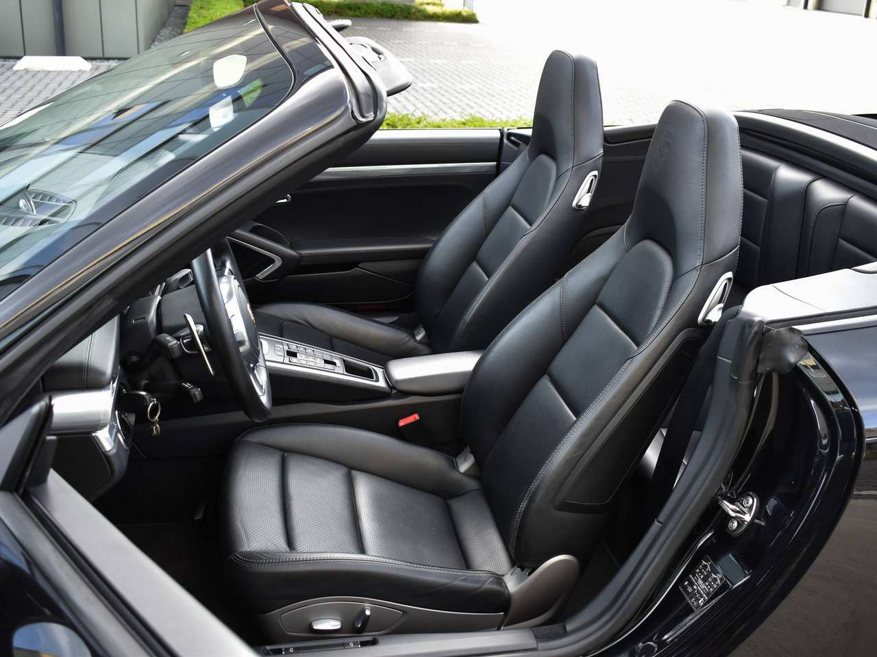 Porsche 911 991.1 Carrera 3.4 / Basalt Black / Full History — foto 6 van 25