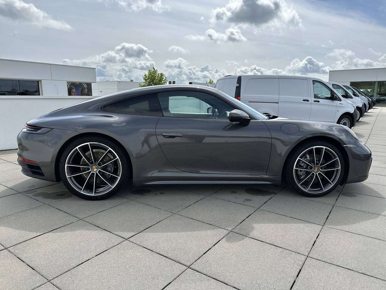 Porsche 992 CARRERA 2 Sportuitlaat Volleder 21" Sportdesign skirts — foto 3 van 13