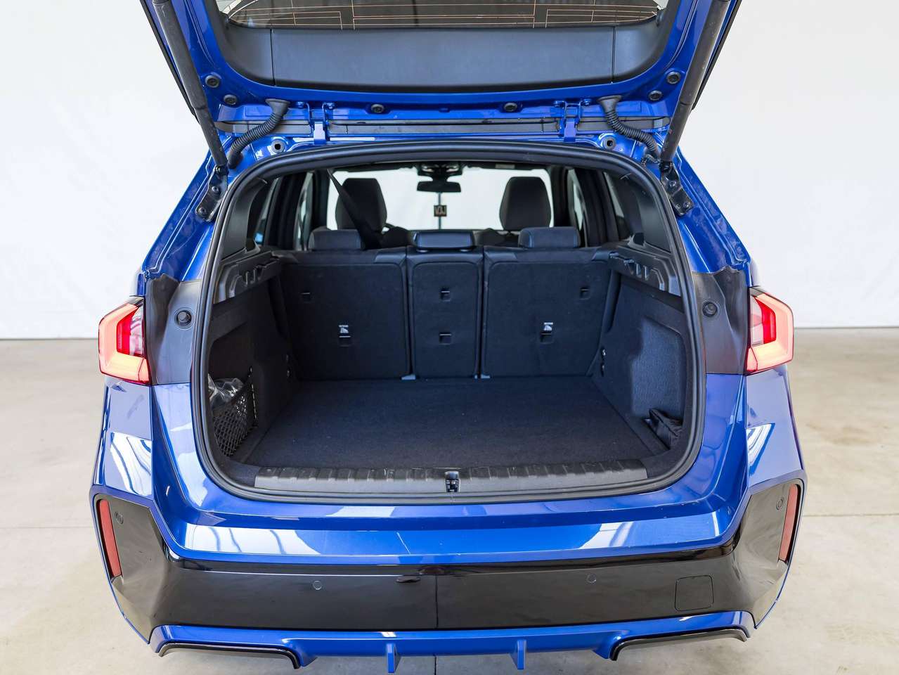 BMW X1 sDrive18i|M-SPORT|PANO|KEYLESS|ADAPTIVE LED|CAMERA|STOELVER.|CC|LA|GARANTIE| — foto 11 van 25