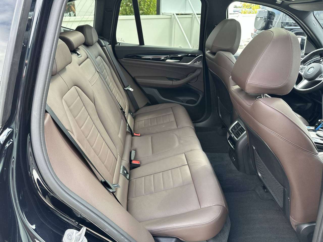 BMW iX3 iX3 80 kWh M-pakket Harman Kardon Driving Assist professional — foto 10 van 19