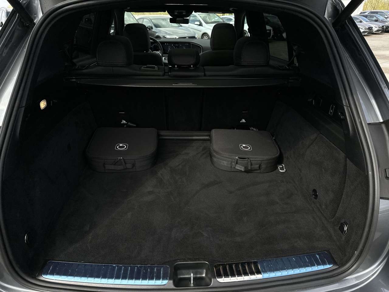 Mercedes-Benz GLE 400 E 4-Matic PHEV AMG Line Pan. dak Distronic Night — foto 11 van 19