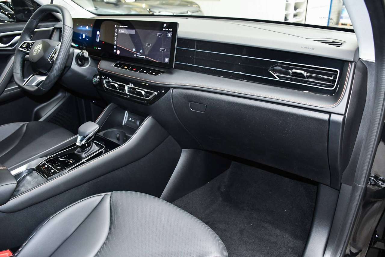 MG HS HS Hybrid  1.5 Turbo Luxury - NAVIGATIE / 360 CAMERA / SMARTLINK / ACC / BLIS — foto 7 van 23