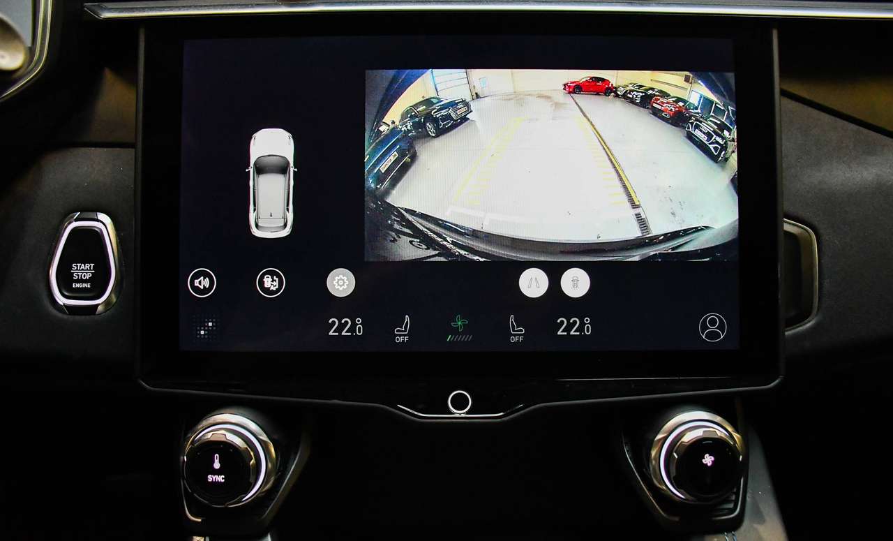 Lynk & Co 01 01 PHEV 1.5 Turbo - NAVIGATIE / OPEN-PANODAK / SMARTLINK / CAMERA / ACC / PDC — foto 9 van 17