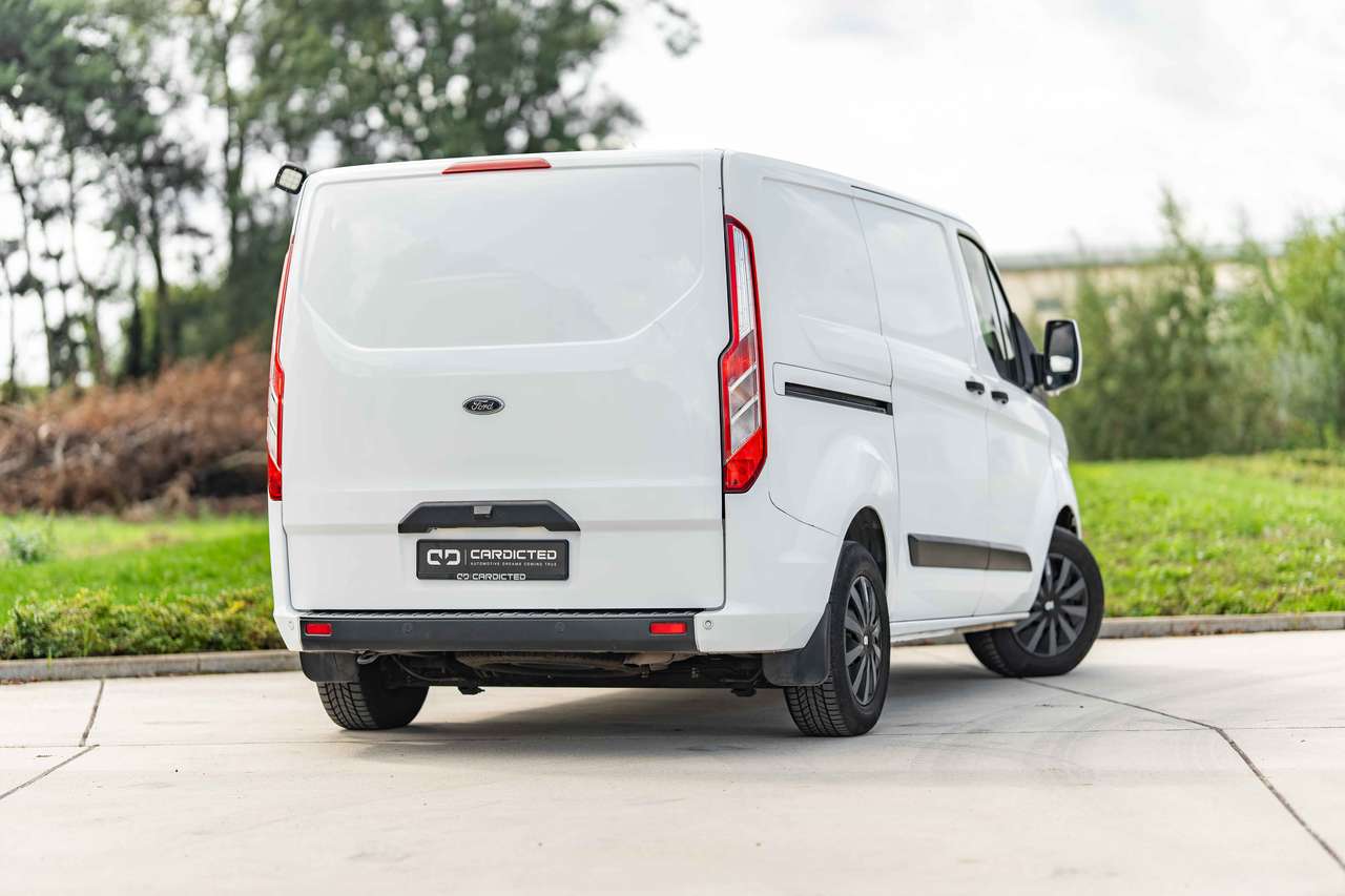 Ford Transit Custom Transit Custom 1.0 T L1H1 PHEV Limited S/S (EU6.2) — foto 18 van 25