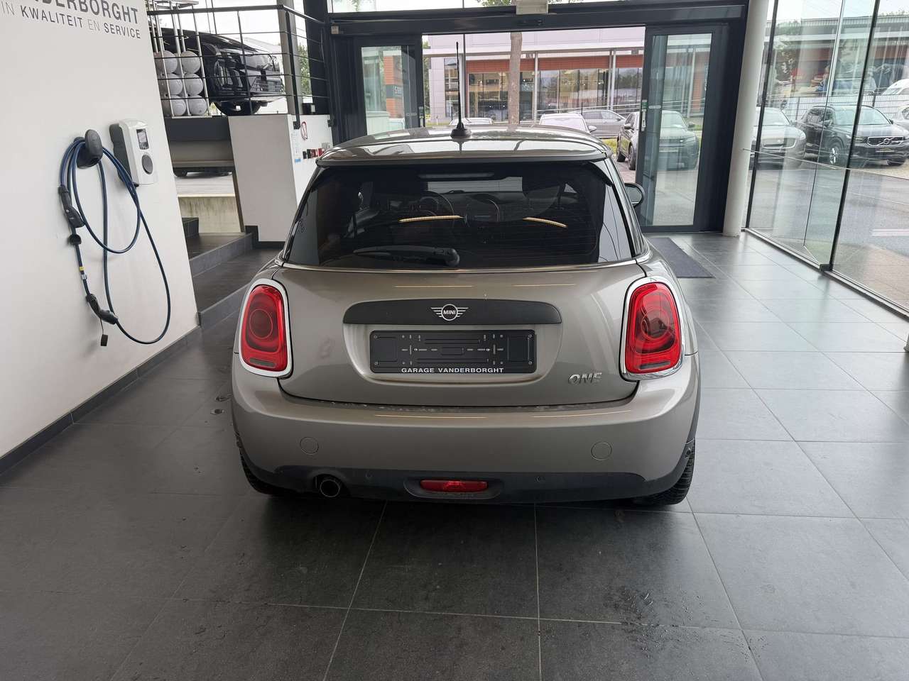 MINI One BENZINE AUTOMAAT SLECHTS 44000KM!!!! — foto 5 van 18