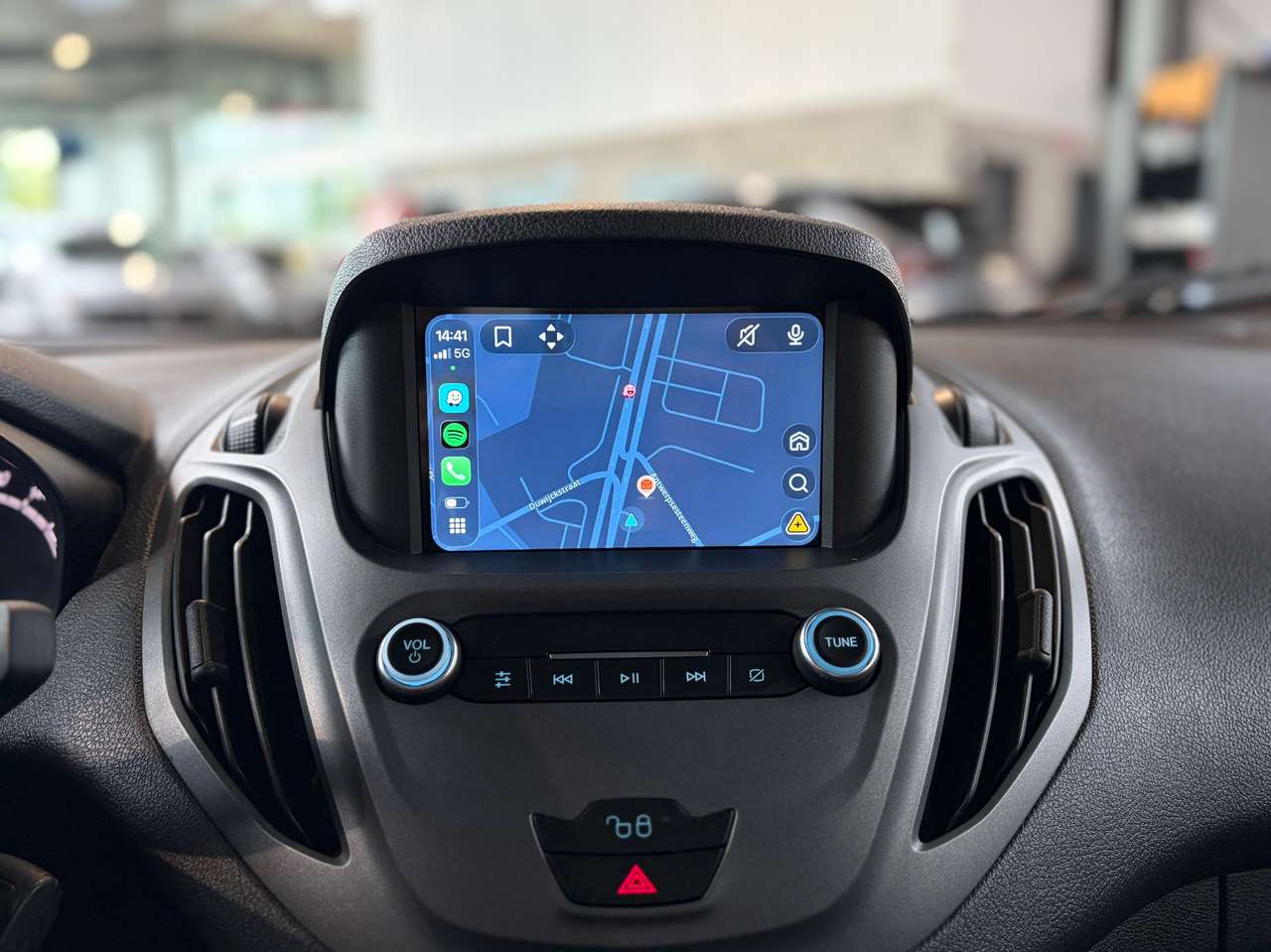 Ford Transit Courier 1.0 EcoBoost Trend S/S — foto 12 van 16