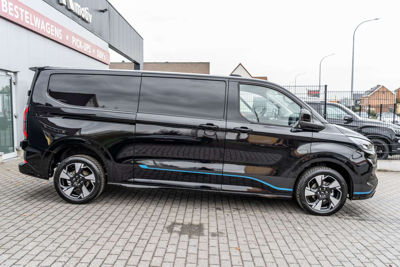 Ford Transit Custom 2.0TDCi Sport L2 - 5j Warranty - 40.400ex — foto 2 van 15