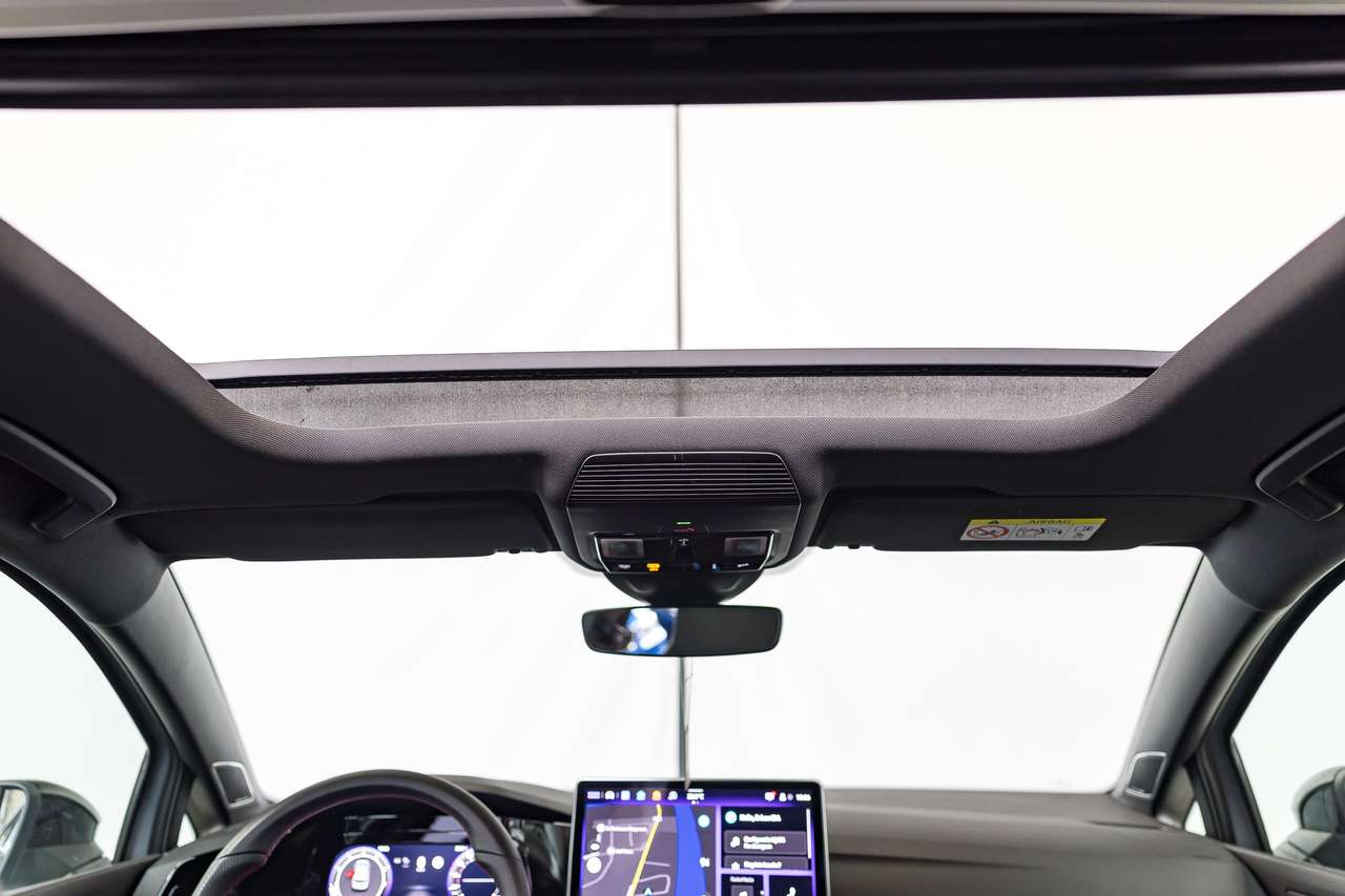 Volkswagen Golf GTI 2025|CLUBSPORT|H&K|PANO|HEAD-UP|ALCANTARA|HEATEDSEATS|KEYLESS|ACC|LA|GARANTIE| — foto 19 van 25