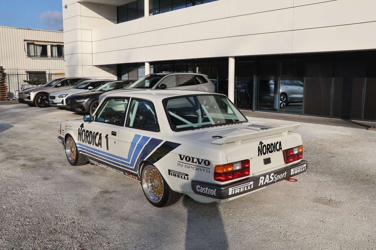 Volvo 240 240 Turbo Grp A - Brand new - FIA Homologated — foto 8 van 25