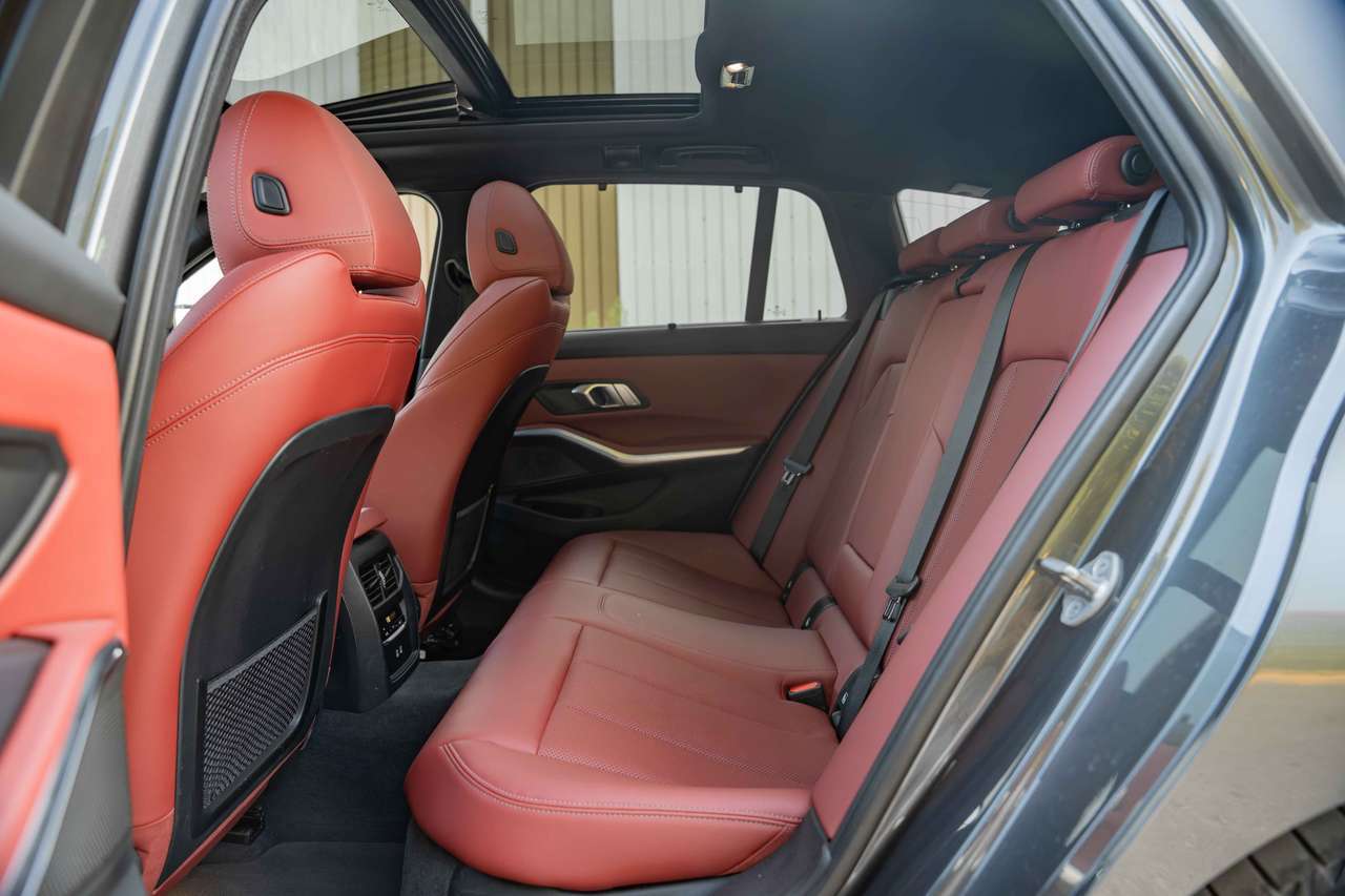 BMW 320 (2022) — foto 16