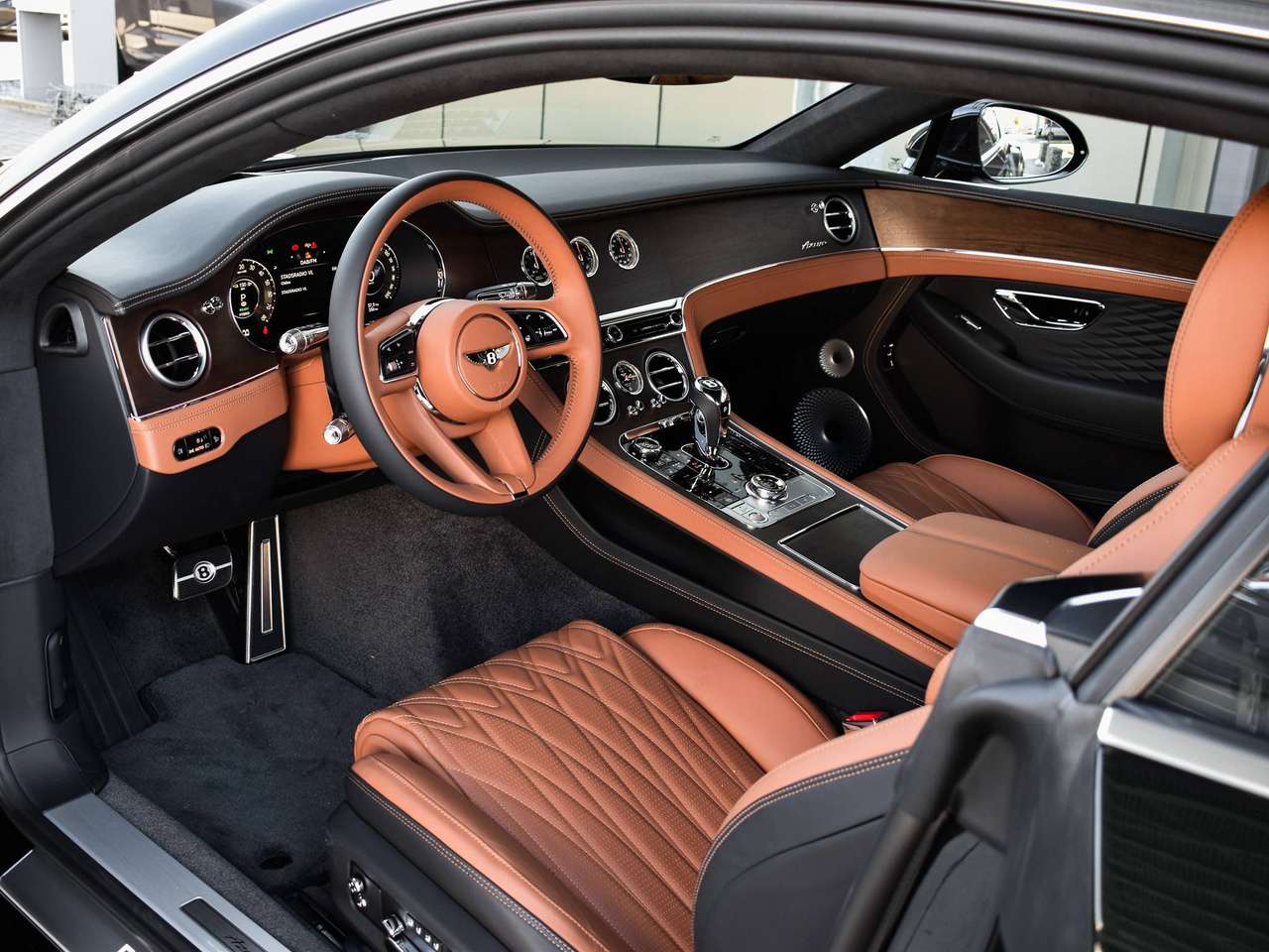 Bentley Continental GT 4.0 V8 PHEV | AZURE SPEC. | 550km/ NIEUW — foto 7 van 25