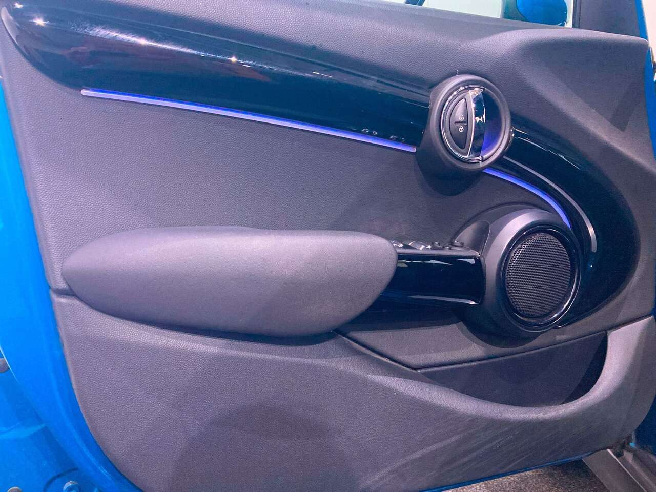 MINI One Automaat/Navi/Led/ — foto 13 van 24